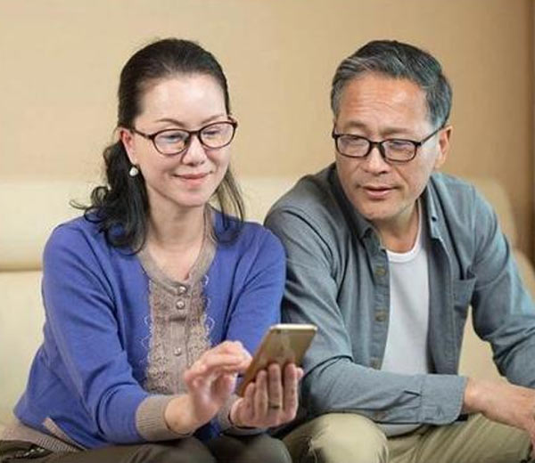 老年人如何戴老花鏡？注意四大錯(cuò)誤