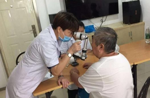 如何購買一副好的老花鏡？