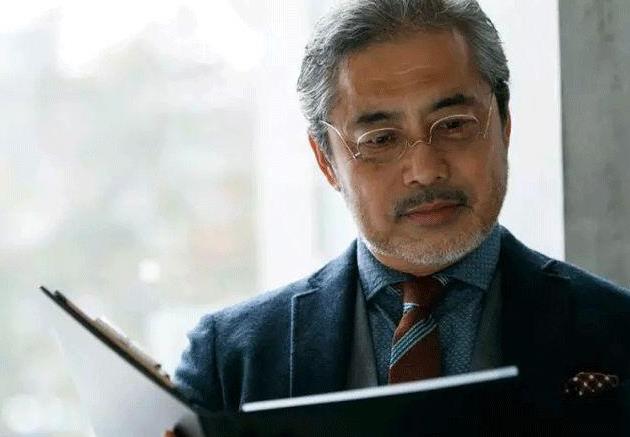 500度近視又老花，戴上美麗島多焦鏡煩惱全解決，46歲的周先生樂(lè)壞了