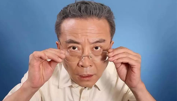 美麗島多焦鏡：傳統(tǒng)老花鏡的弊端，多焦鏡一副就解決了財(cái)務(wù)工作者的用眼煩惱