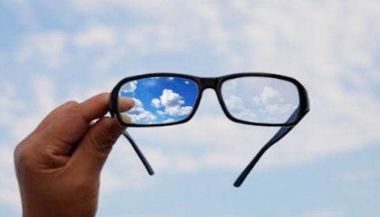 美麗島：戴上美麗島多焦鏡，世界再大也去得