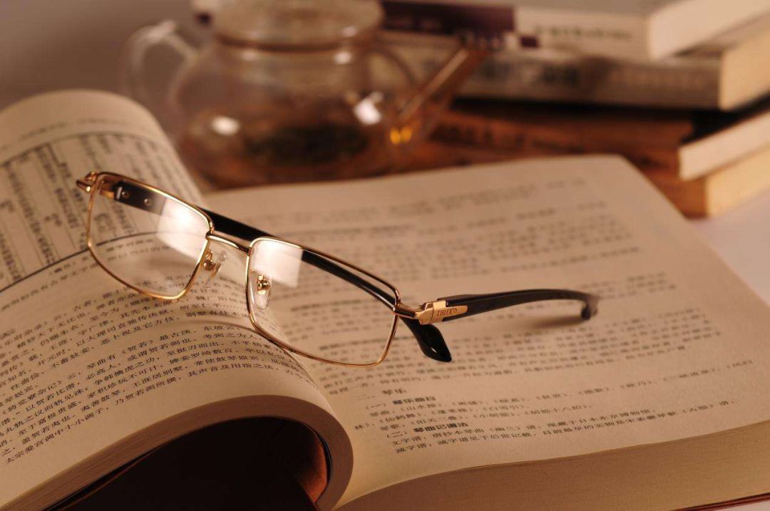 近視眼不會老花？關(guān)于眼睛的十大謠言你都信了么